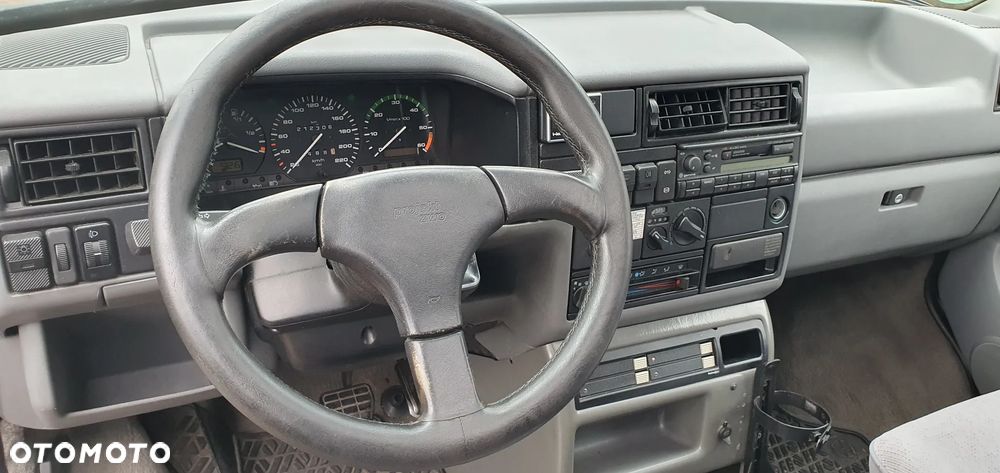 Volkswagen Transporter - 17