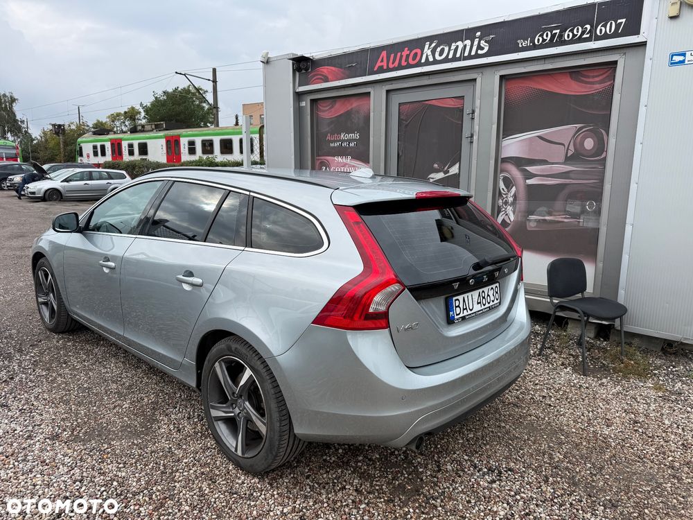 Volvo V60 2014 photo 3