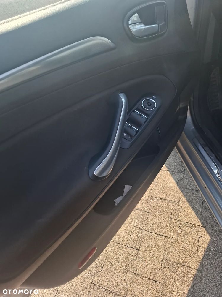 Ford Mondeo 2.0 Trend - 17