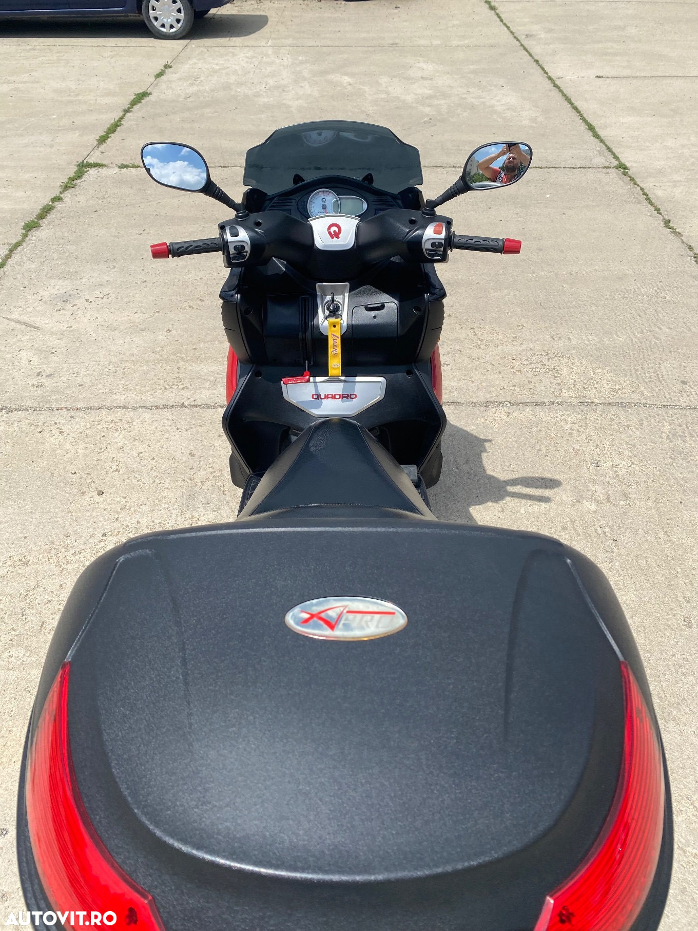 Piaggio MP3 350 Sport - 8