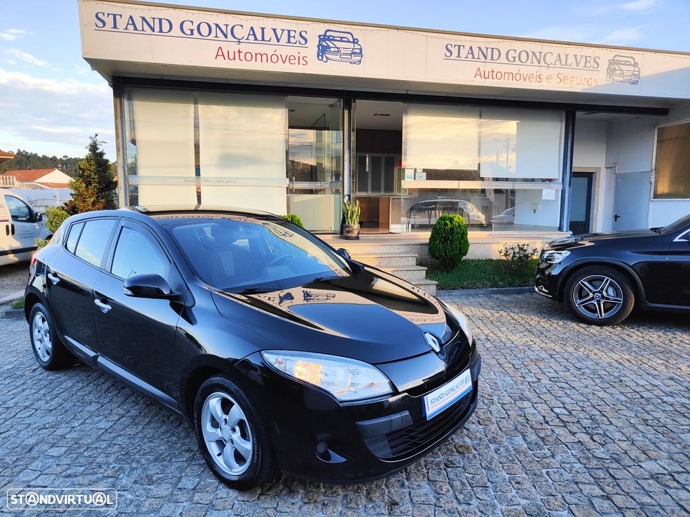Renault Mégane 1.5 dCi Dynamique - 4