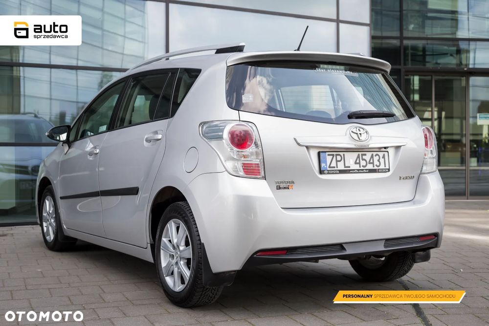 Toyota Verso 1.8 Premium 7os - 13