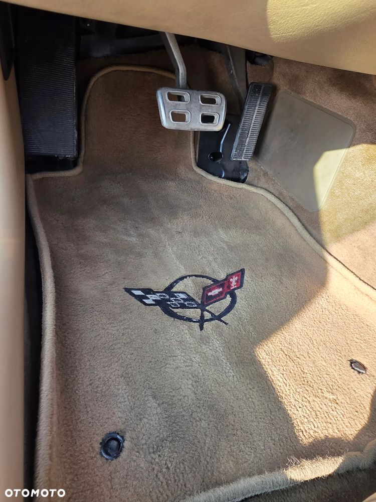 Chevrolet Corvette 5.7 - 17