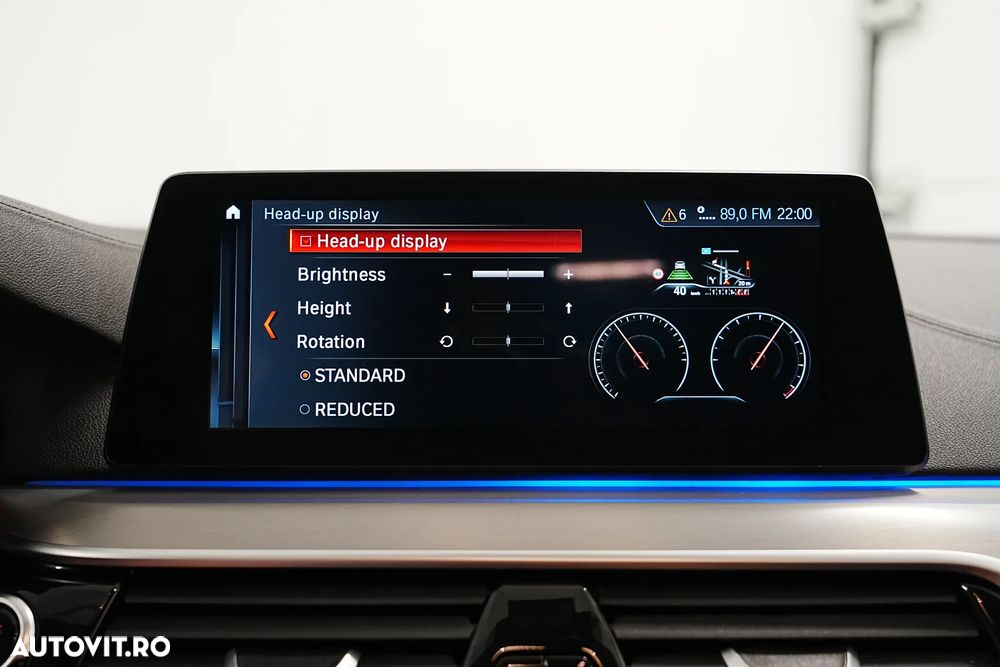 BMW Seria 5 520d xDrive AT - 39