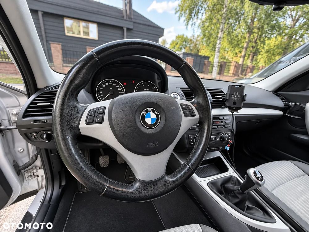 BMW Seria 1 116i - 6