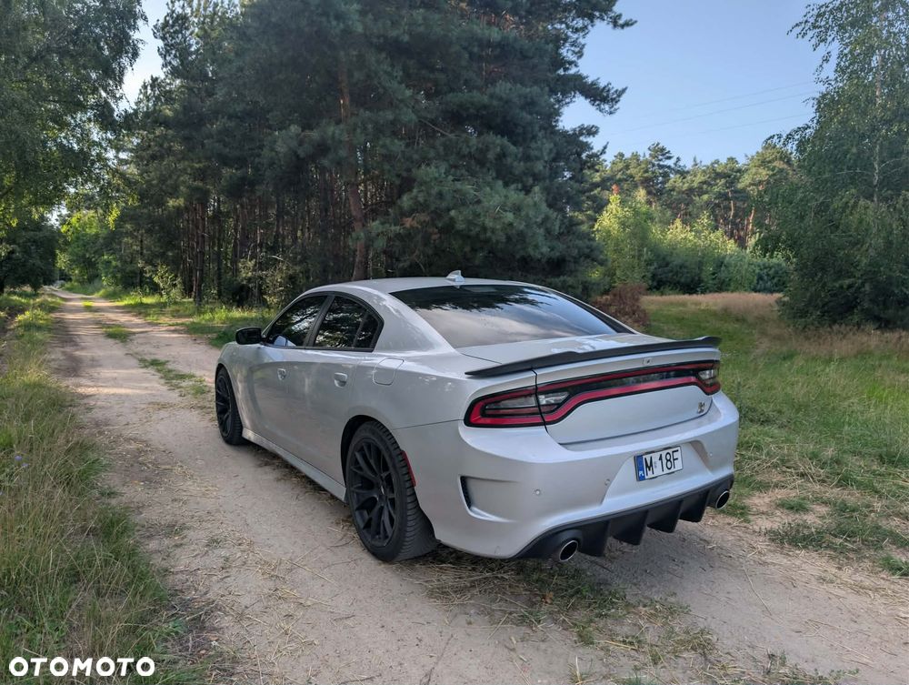 Dodge Charger 6.4 Scat Pack - 13