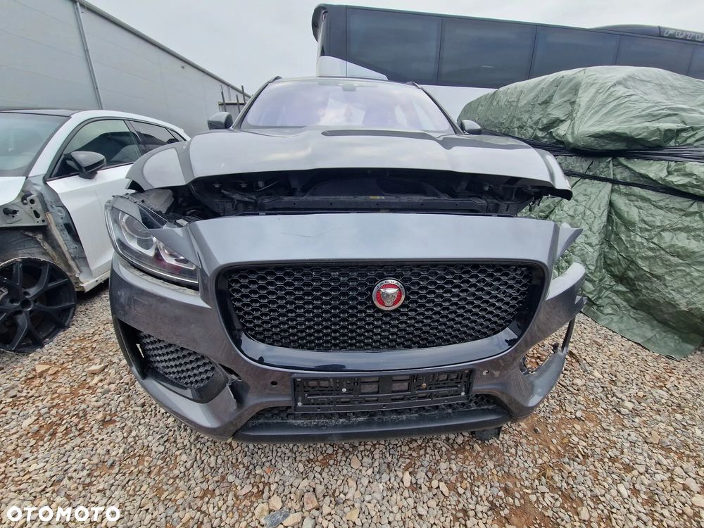 Jaguar F-Pace 2.0 i4D AWD R-Sport - 19