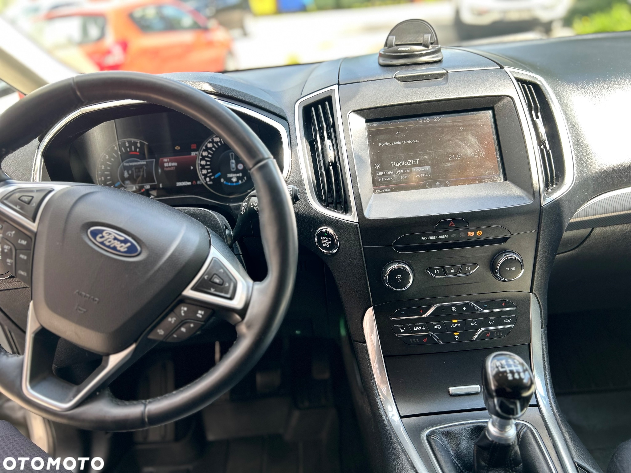 Ford S-Max - 13