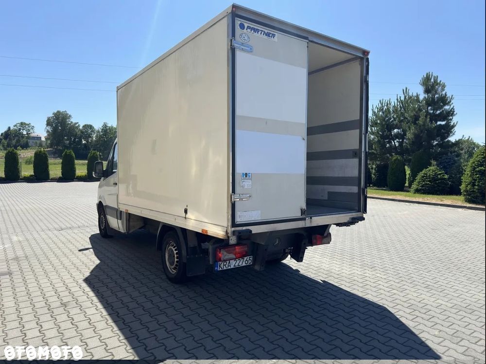 Mercedes-Benz Sprinter - 3