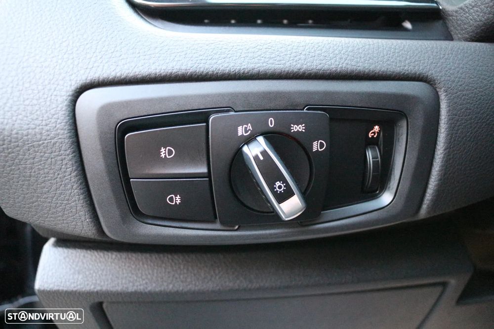 BMW 218 Active Tourer d Aut. - 23