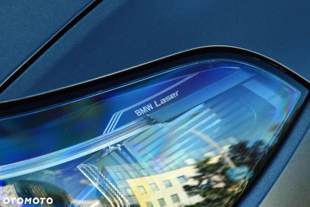 BMW X6 M50i - 11