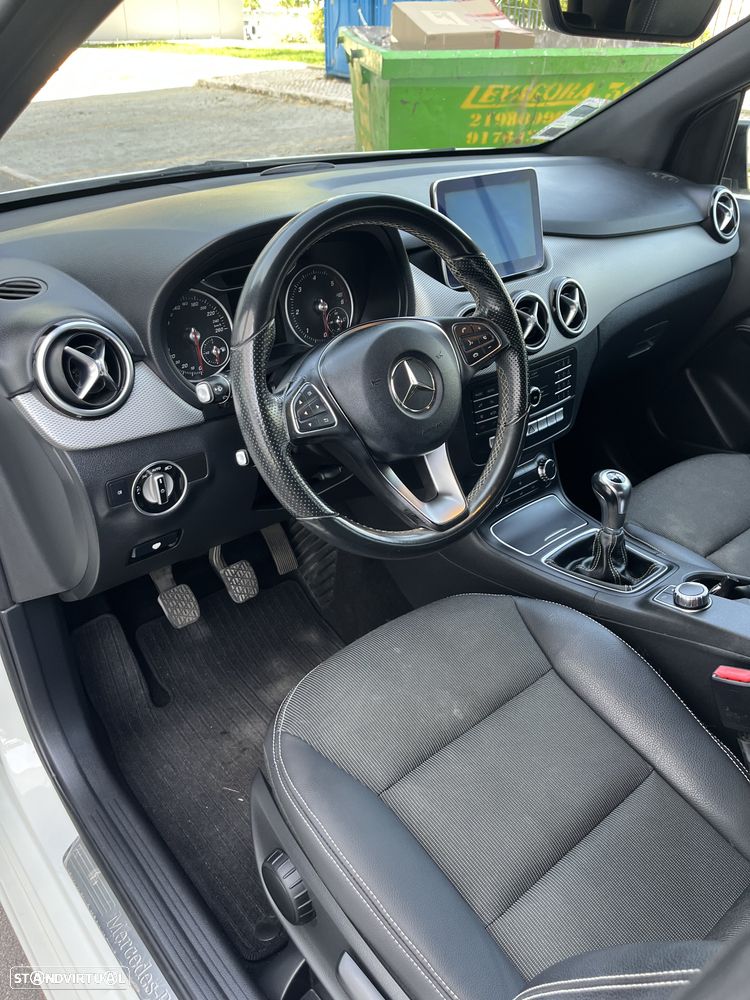 Mercedes-Benz B 180 CDI Urban - 24