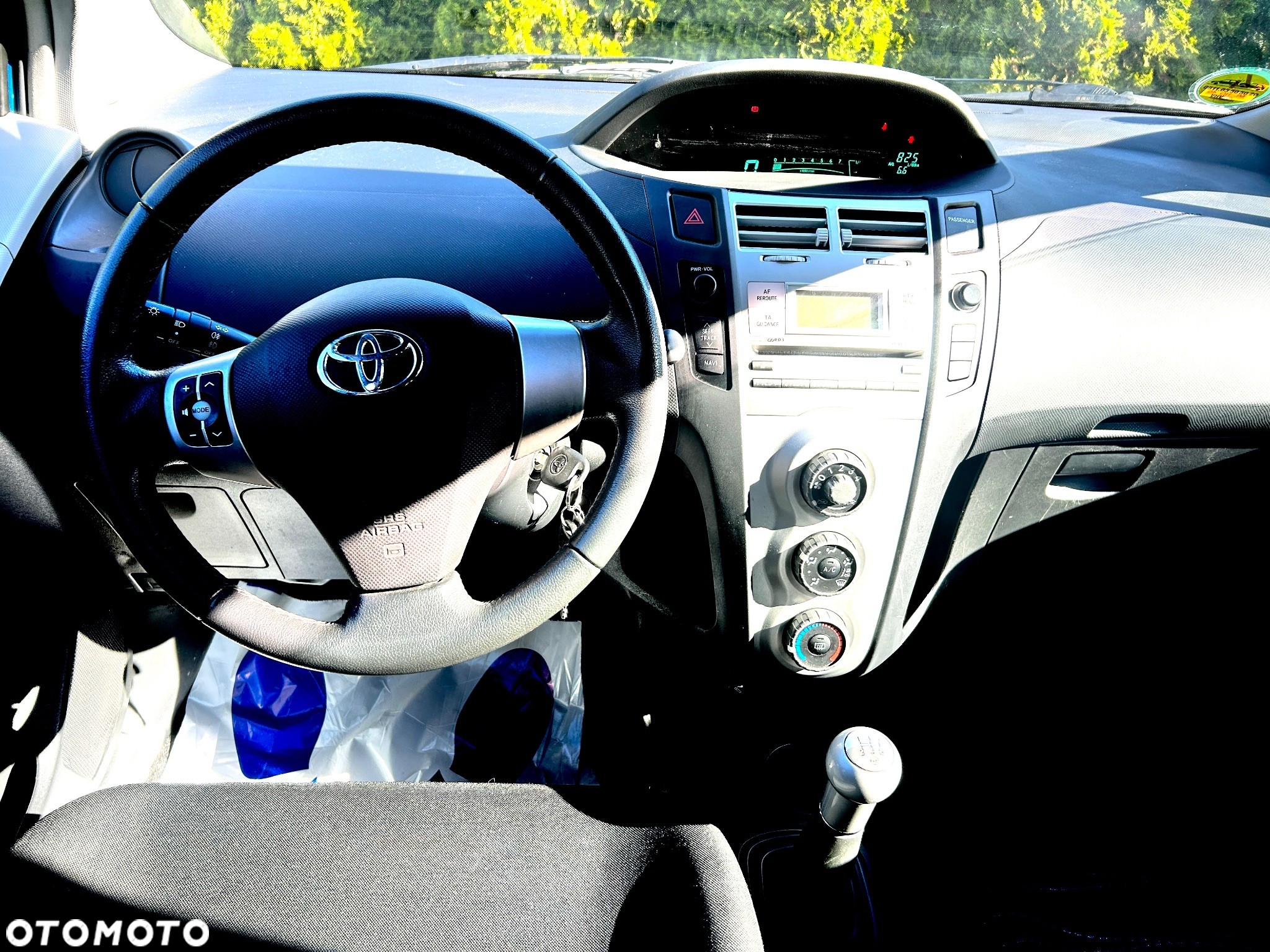 Toyota Yaris 1.3 VVT-i Luna - 8