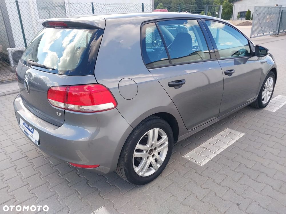 Volkswagen Golf 1.6 Team - 5