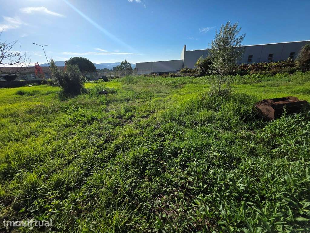 Terreno para construção com 908 m2 - Grande imagem: 4/11