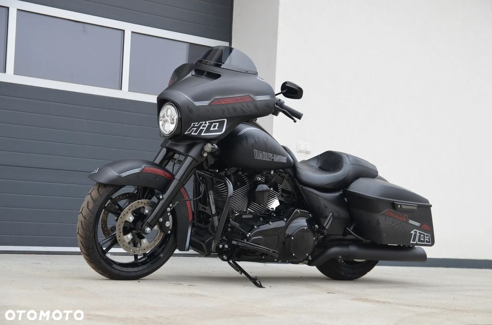 Harley-Davidson Touring Street Glide - 15