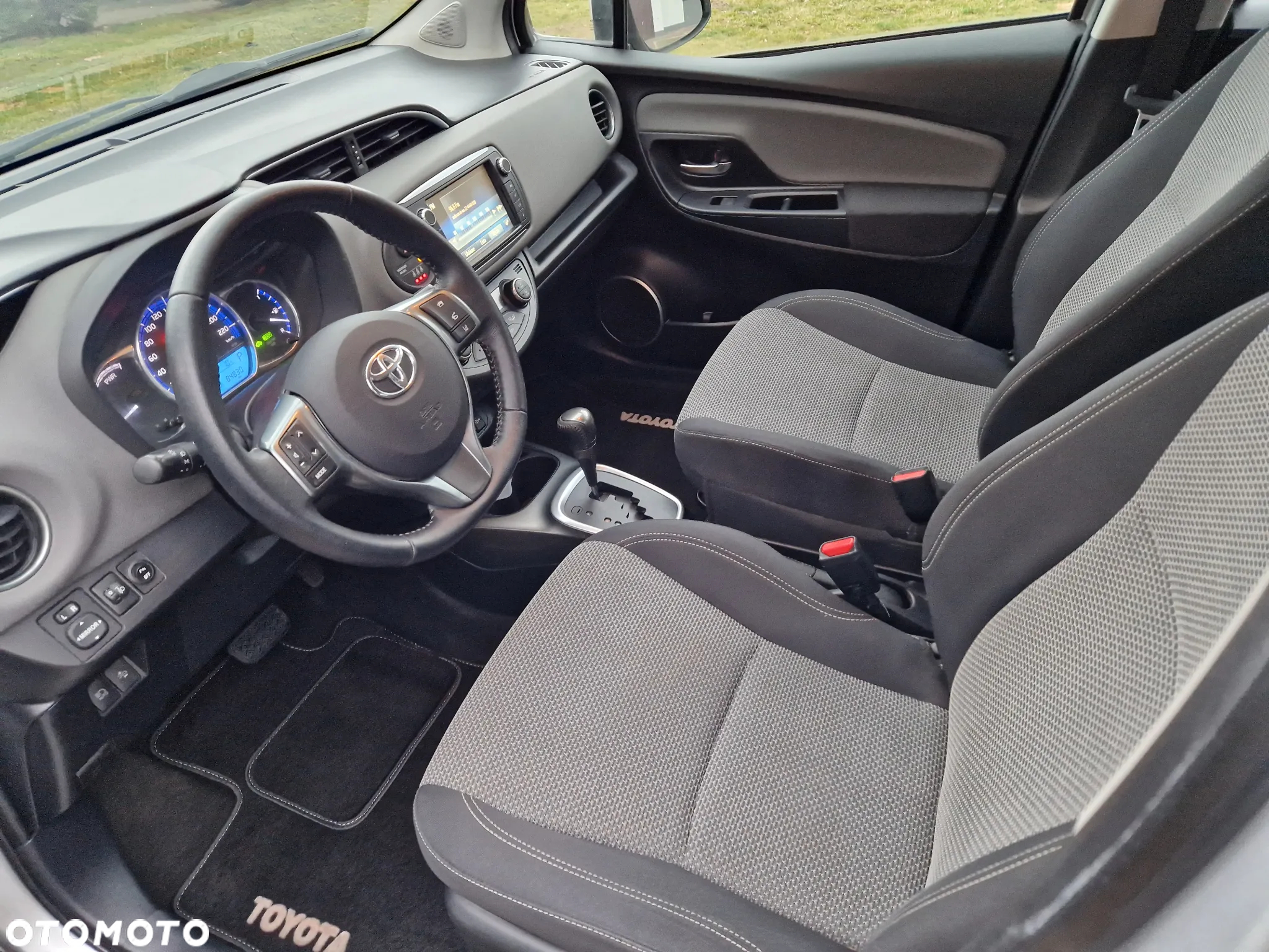 Toyota Yaris - 11
