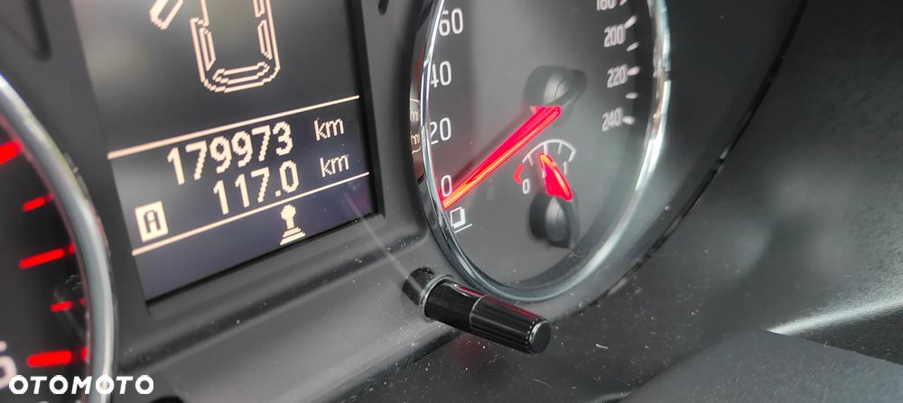 Nissan X-Trail 2.0 dCi 4x4 DPF Platinum - 39