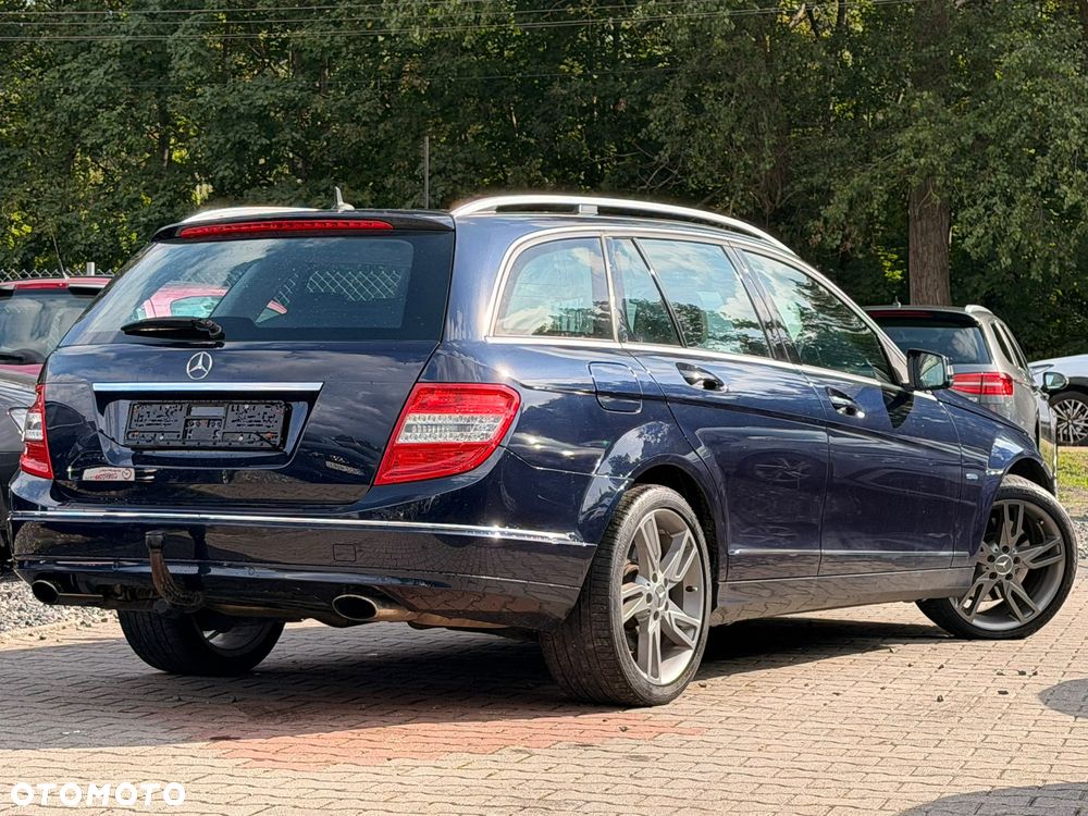Mercedes-Benz Klasa C 350 CDI DPF 7G-TRONIC BlueEFFICIENCY Elegance - 3