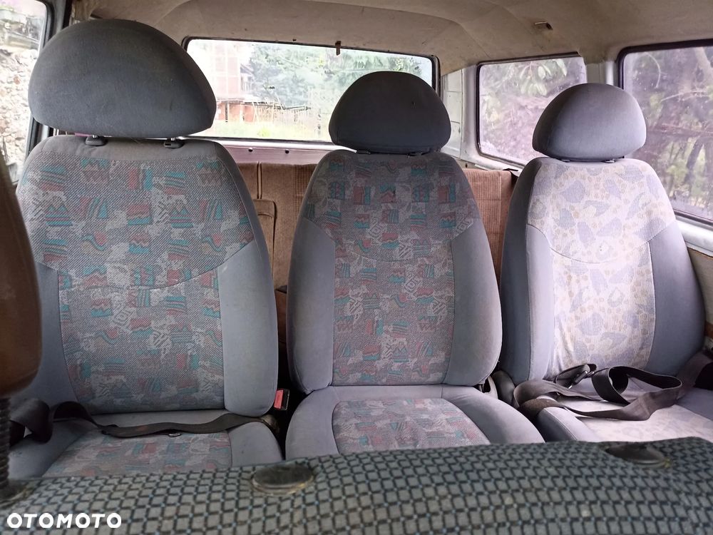 Volkswagen Transporter - 8