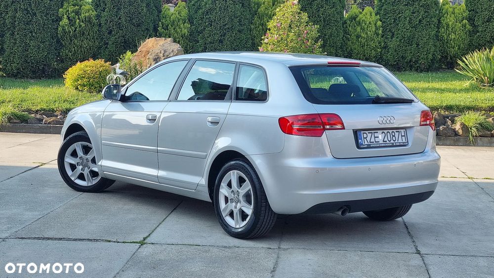 Audi A3 Sportback 1.6 Ambition - 12