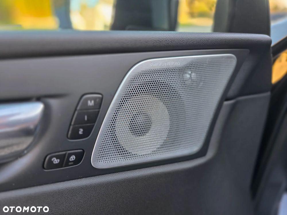 Volvo XC 60 B5 D AWD Geartronic RDesign - 22