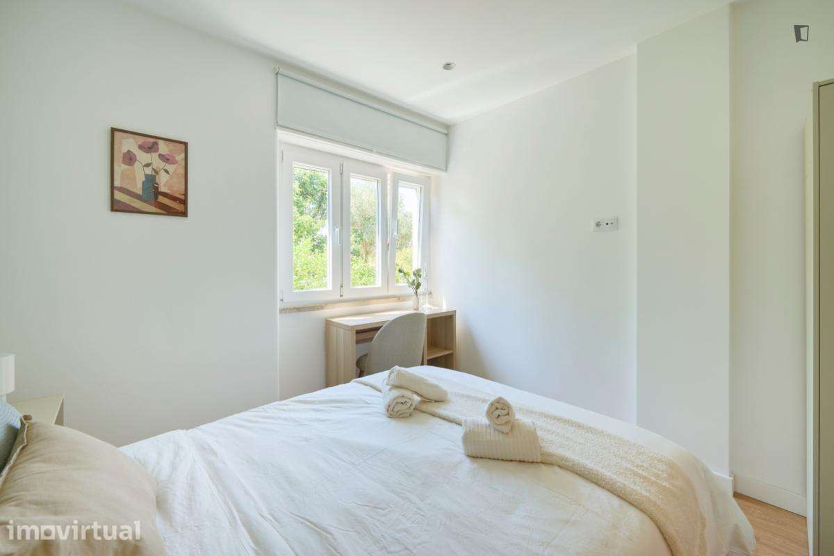 Quarto - localizado em Alameda Lisbon - Grande imagem: 2/45