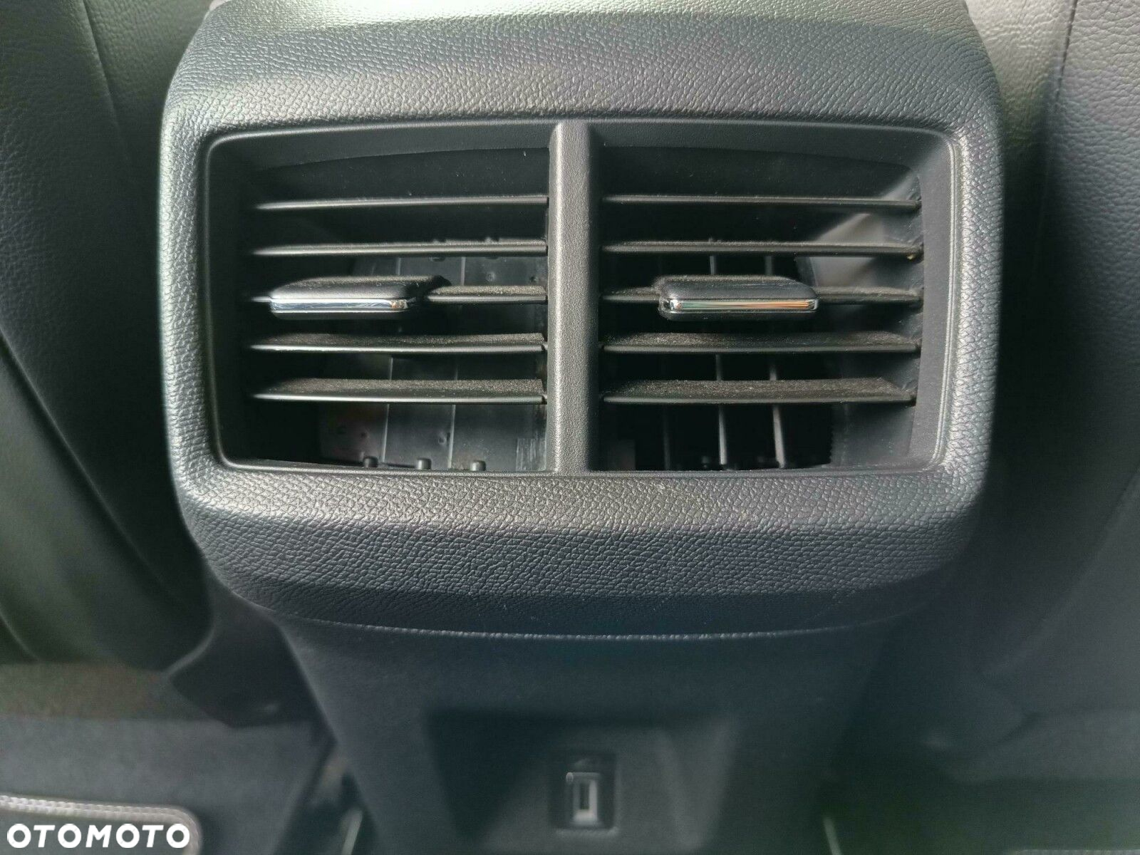 Citroën C5 Aircross 1.2 PureTech Shine EAT8 - 38