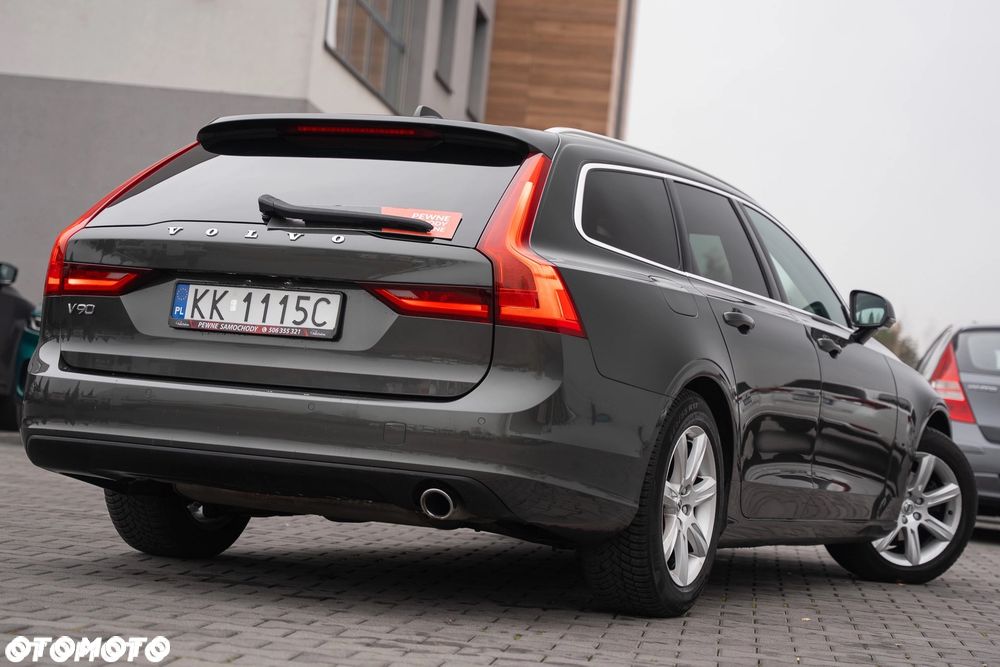 Volvo V90 D3 Geartronic Momentum Pro - 11