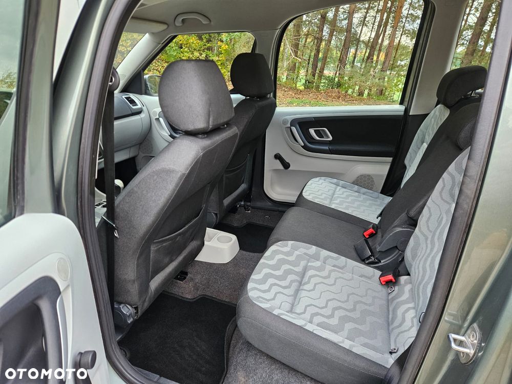 Skoda Roomster - 11