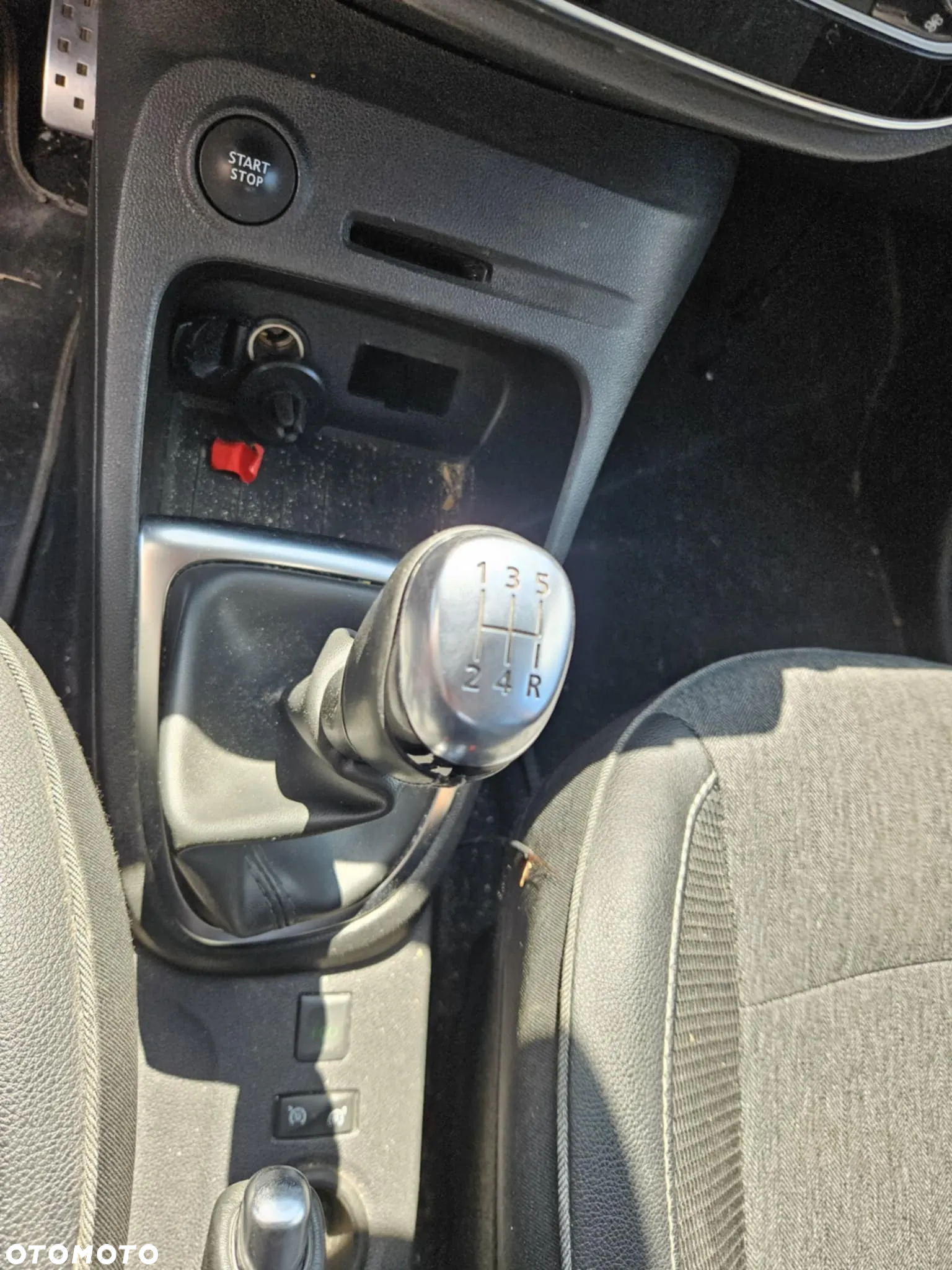 Renault Captur (ENERGY) TCe 90 INTENS - 17