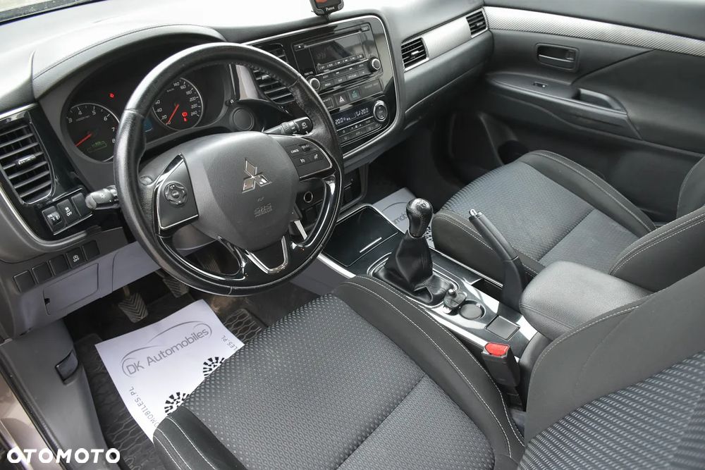 Mitsubishi Outlander 2.0 City Style 2WD - 20