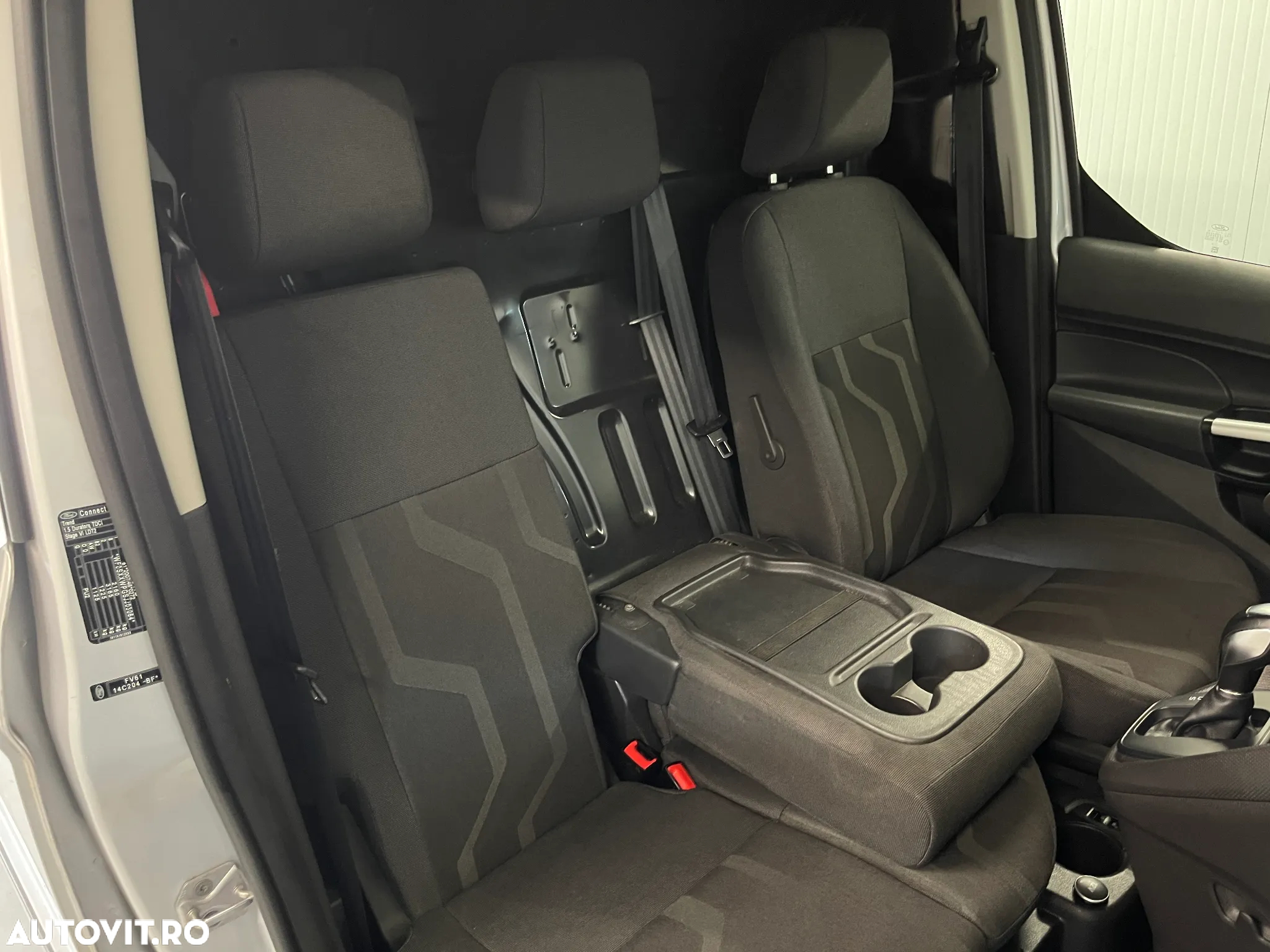 Ford Transit Connect - 7