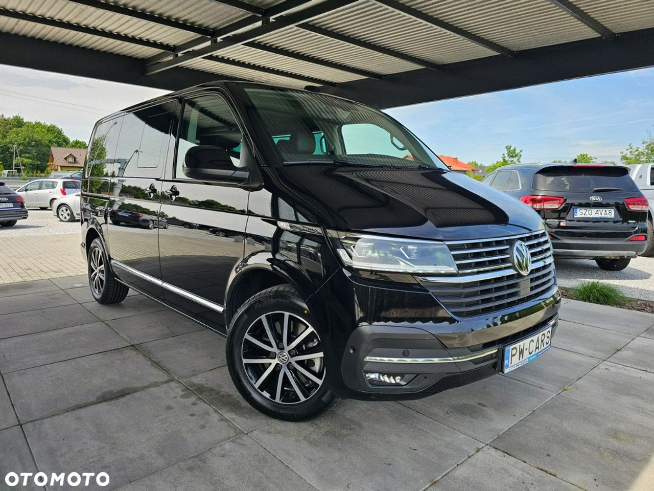 Volkswagen Multivan - 2