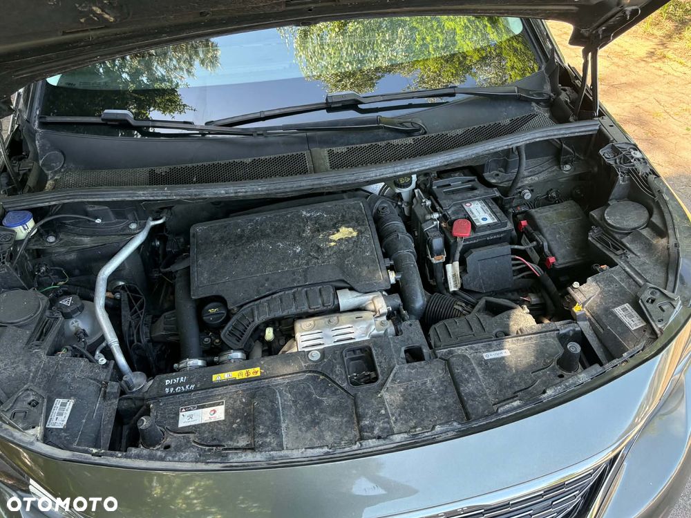 Peugeot 5008 - 32
