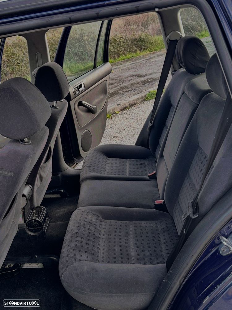 VW Golf 1.4i Confort - 3