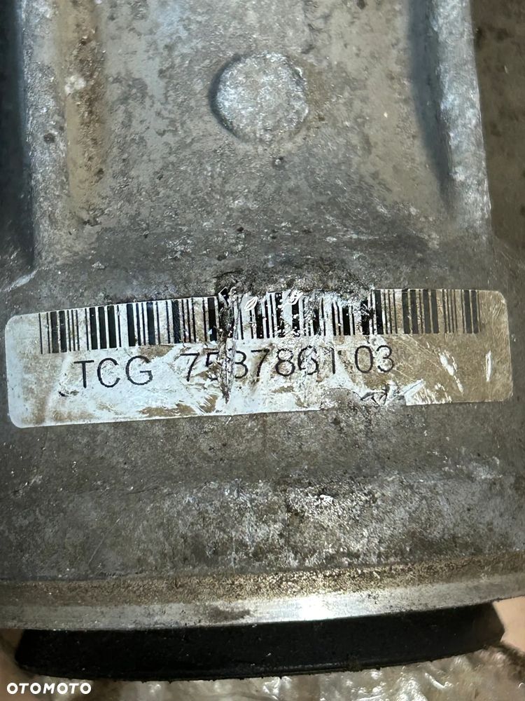 BMW X3 F25 ŁAPA WSPORNIK PÓŁOSI 7587861 - 4