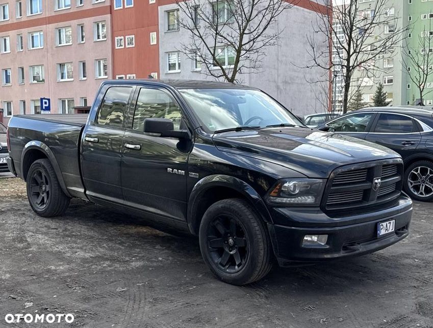 Dodge RAM - 1