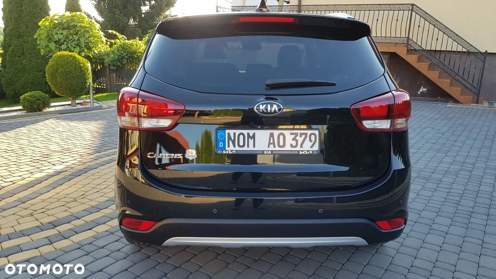 Kia Carens 1.6 GDI Dream Team Edition - 8
