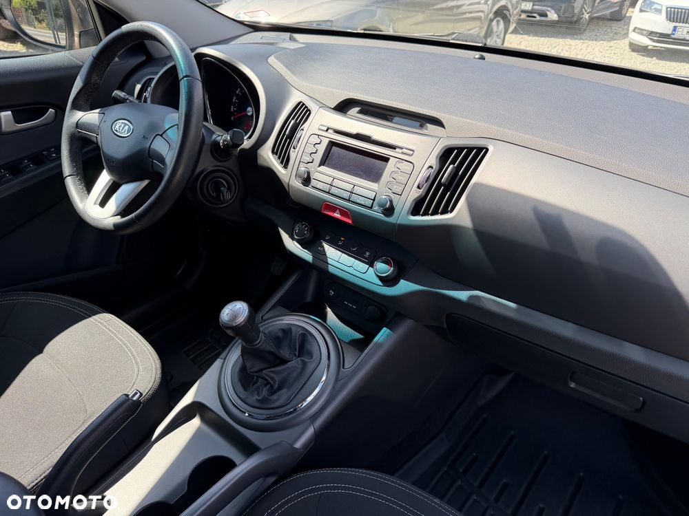 Kia Sportage 2.0 CVVT 2WD Vision - 39