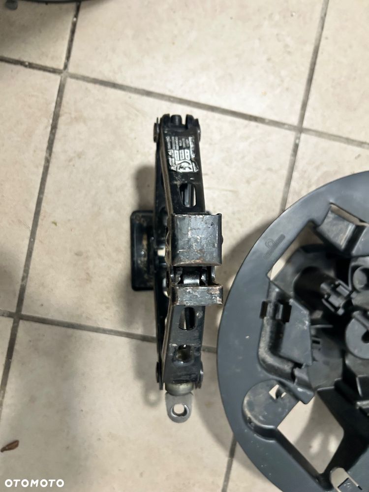 Fiat lewarek zestaw naprawczy kola - 4