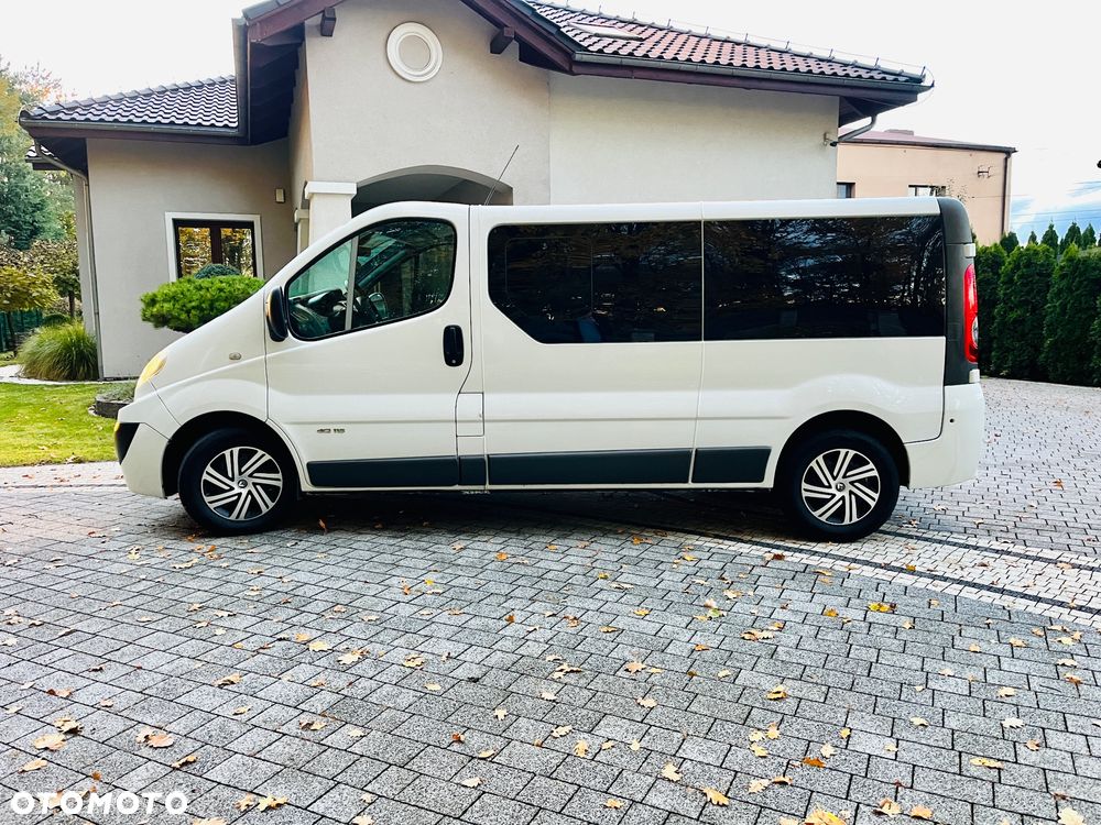 Renault Trafic Passenger FAP L2H1 Expression - 7