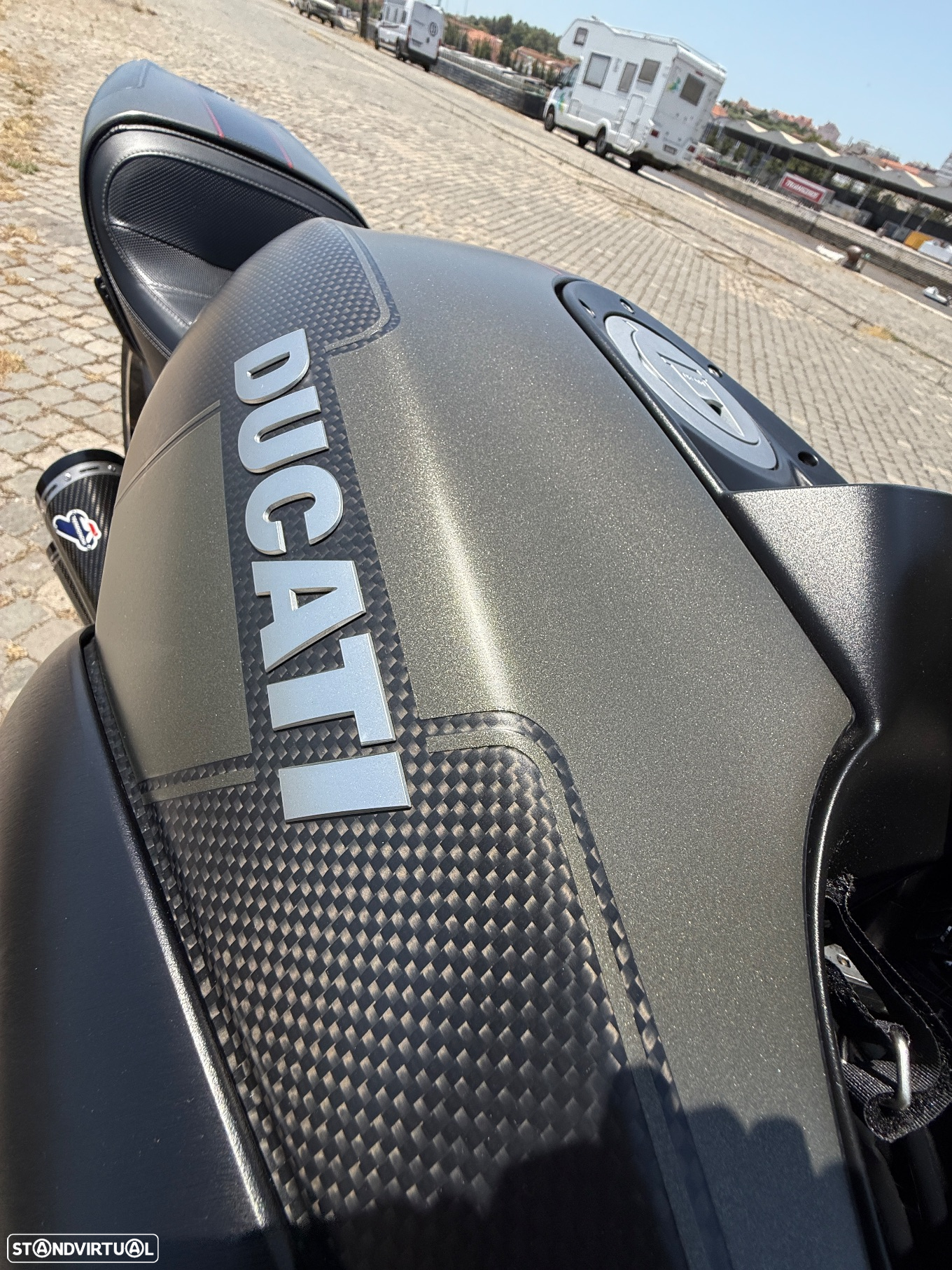 Ducati Diavel Carbon Edition - 2