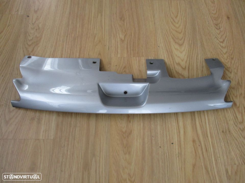 Grelha Frontal Peugeot 306 - 1