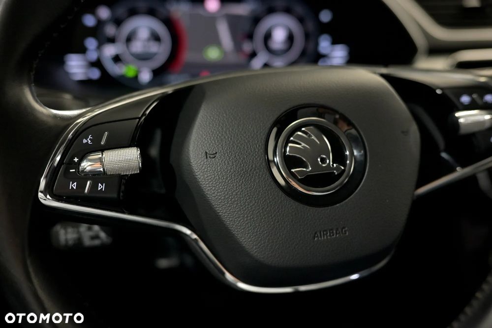 Skoda Superb 2.0 TDI SCR 4x4 Style DSG - 18