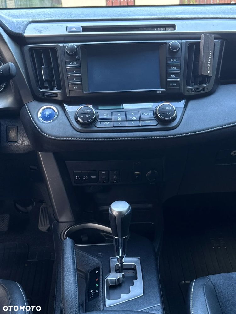 Toyota RAV4 Hybrid Premium 4x4 - 11