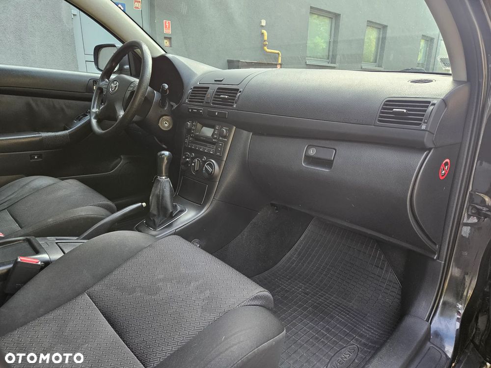 Toyota Avensis 1.8 VVT-i Luna - 6