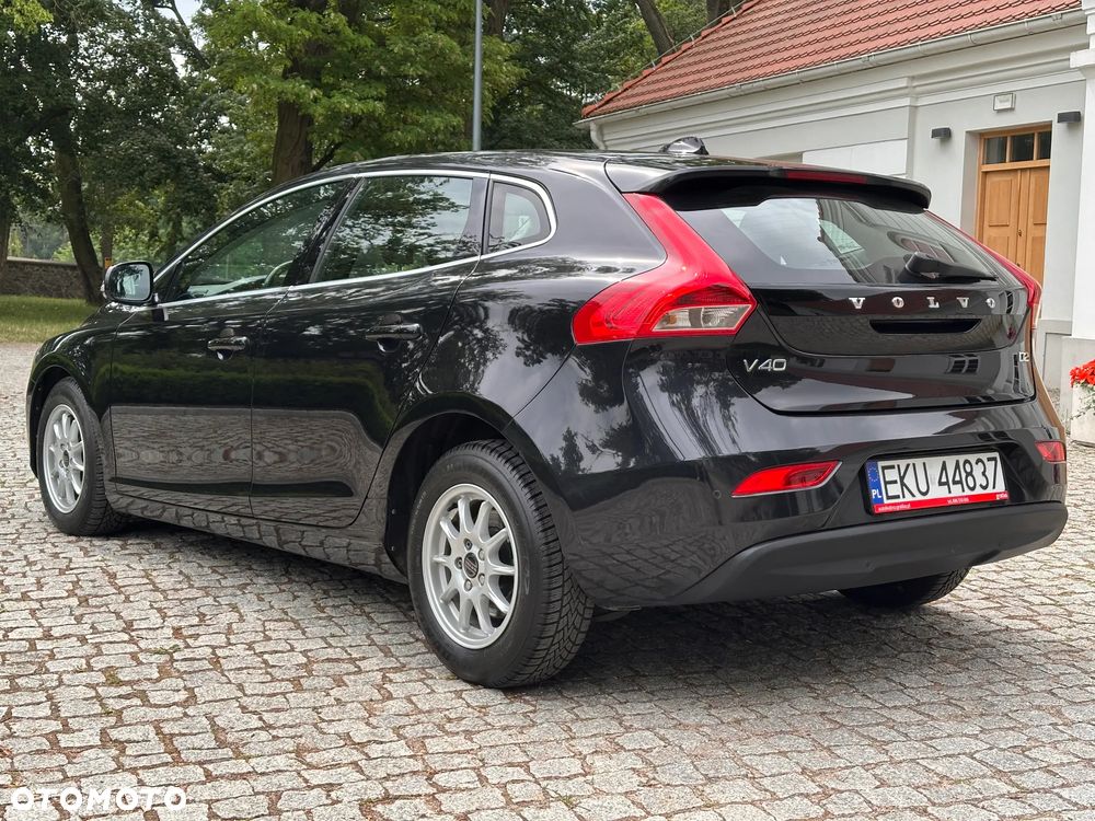 Volvo V40 D2 Summum - 22