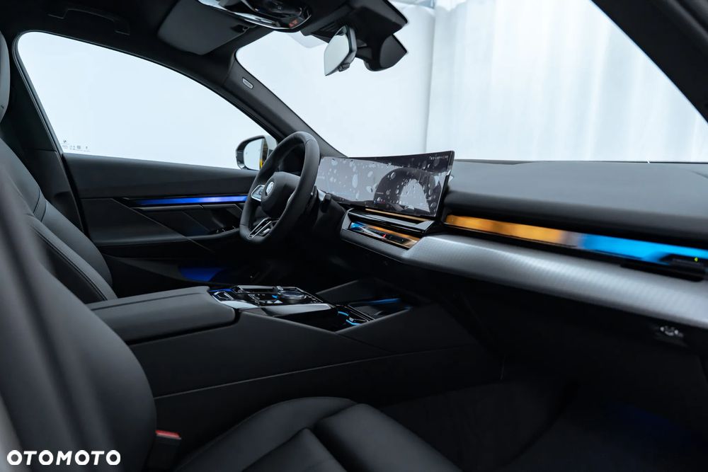 BMW Seria 5 - 38