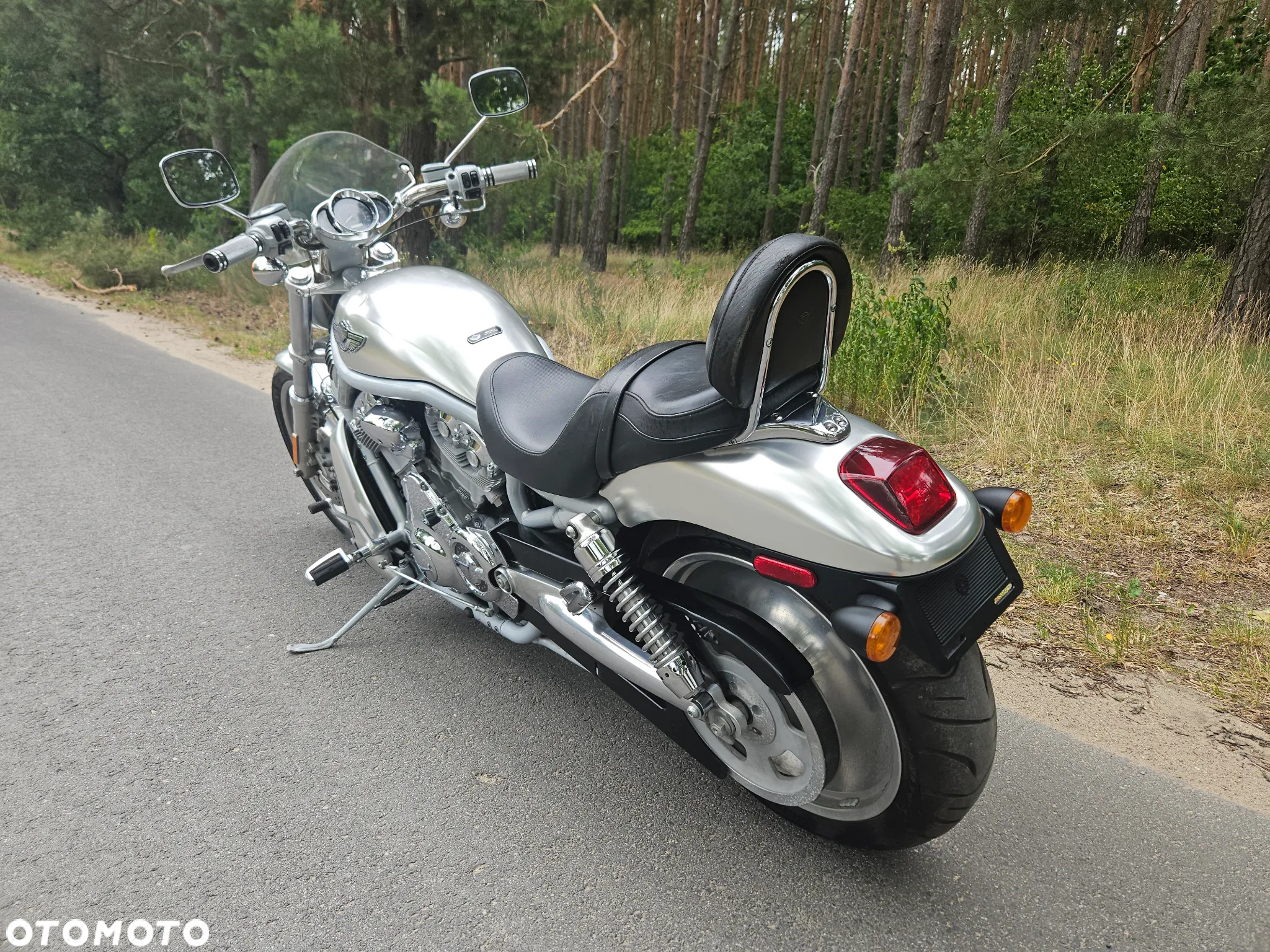 Harley-Davidson V-Rod Street Rod - 16